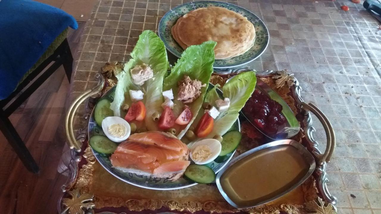 Bruchim Qela' Alon Domskazka酒店 外观 照片